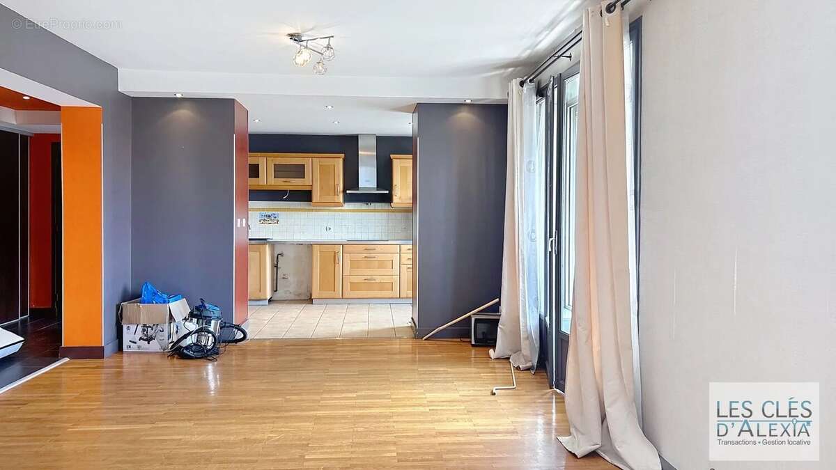 Appartement à LYON-8E