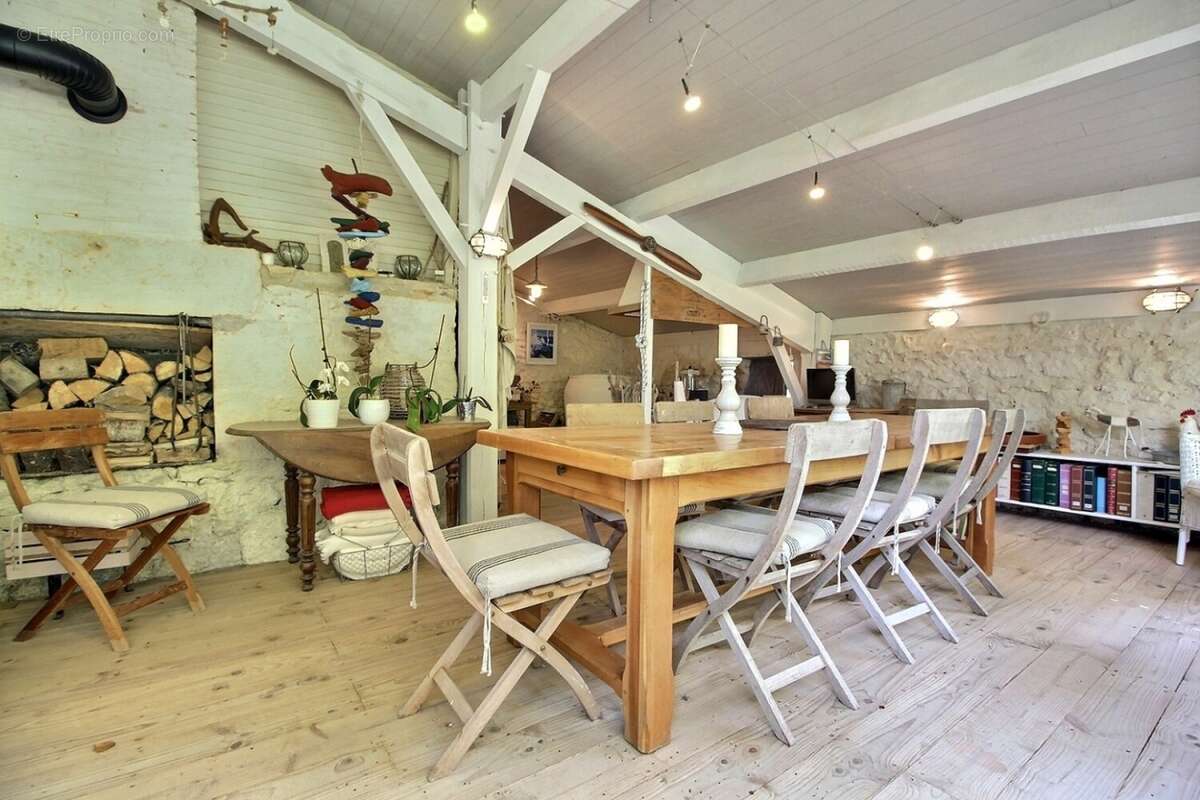 exposio_0046.jpg - Maison à SAINT-MAIXENT-L&#039;ECOLE