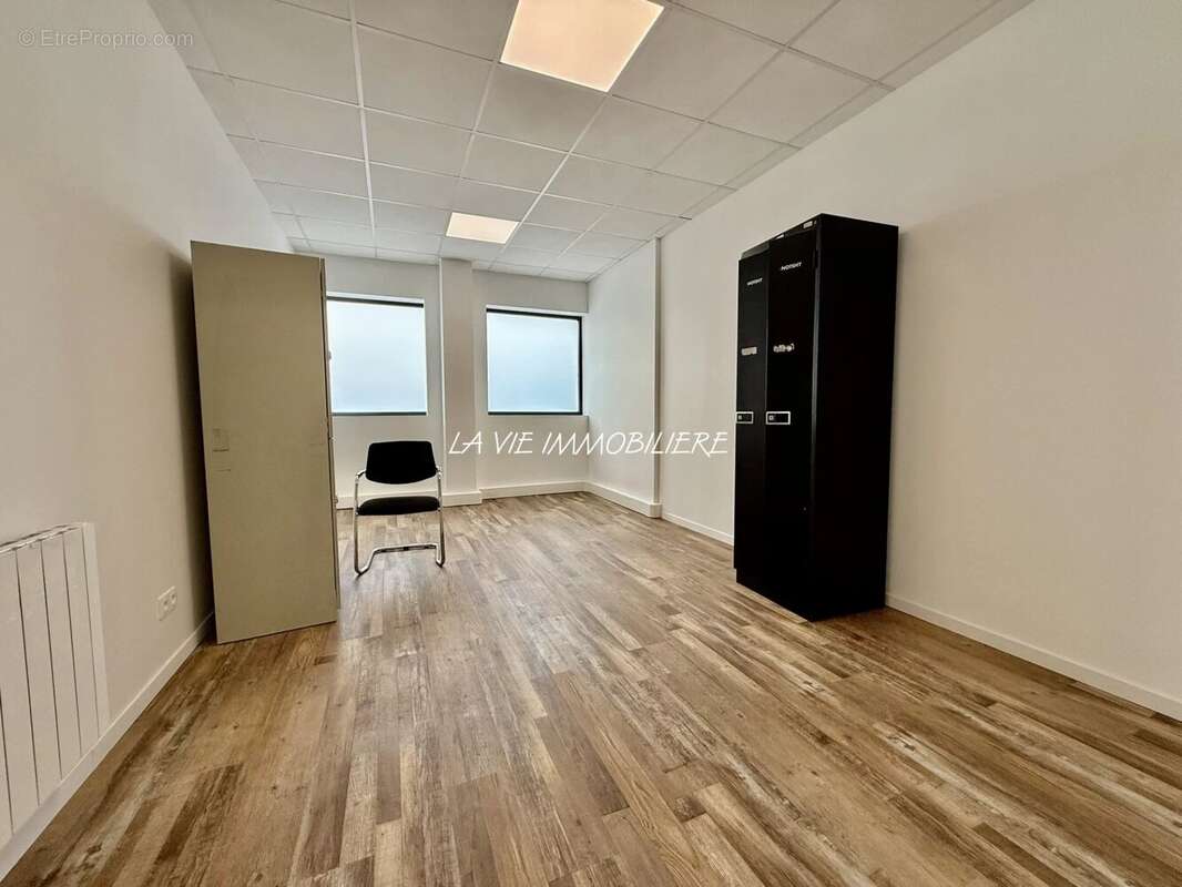 Commerce à BAILLY-ROMAINVILLIERS