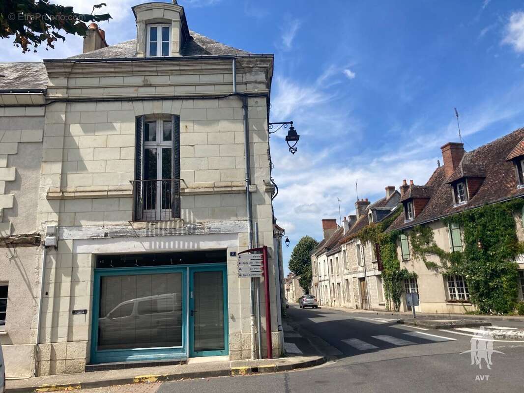 Appartement à YZEURES-SUR-CREUSE
