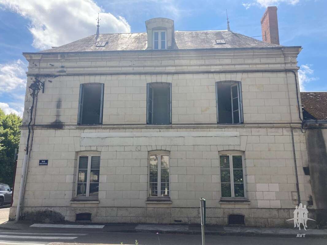 Appartement à YZEURES-SUR-CREUSE