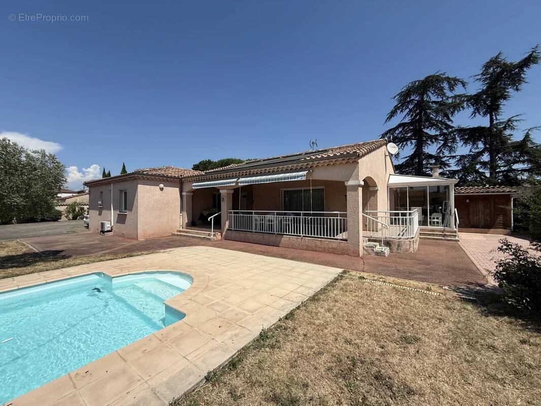 Maison à MONTELIMAR