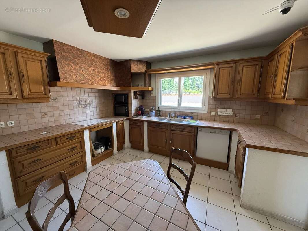 Maison à MONTELIMAR