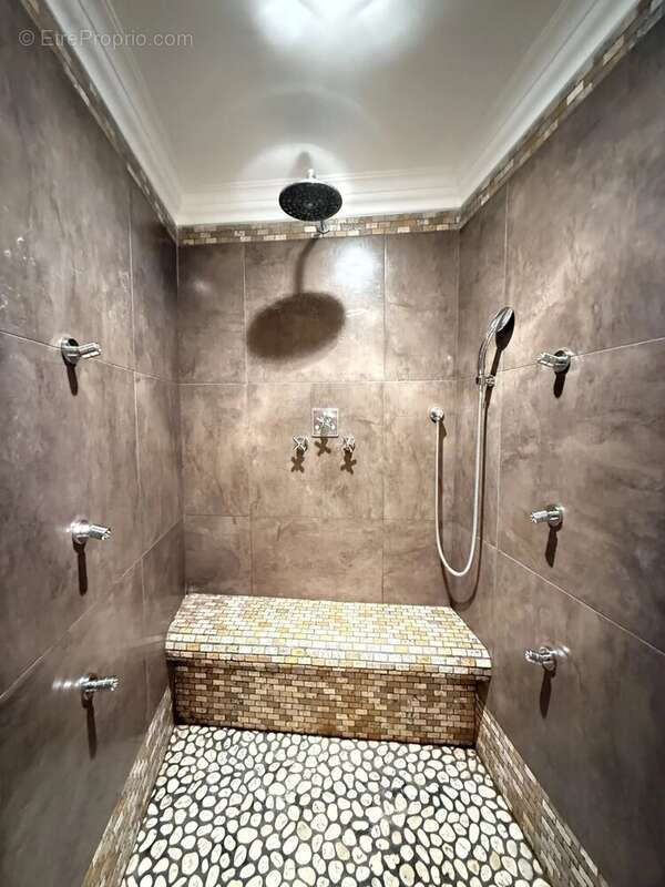 Appartement à ARLES