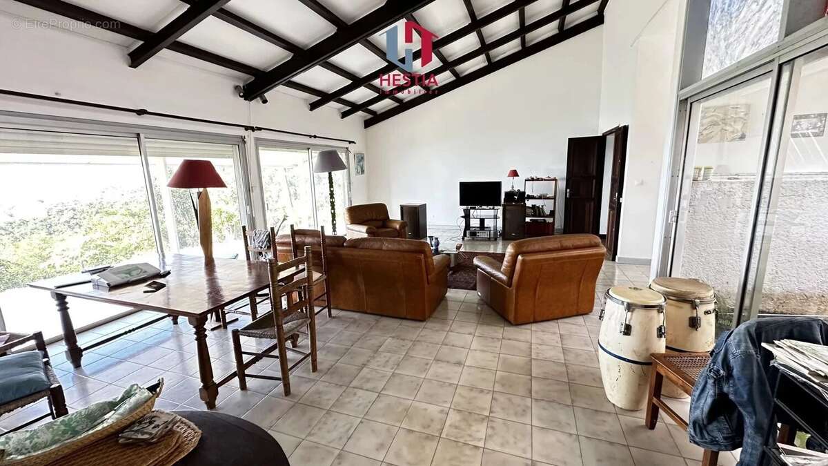 Maison à SAINT-DENIS