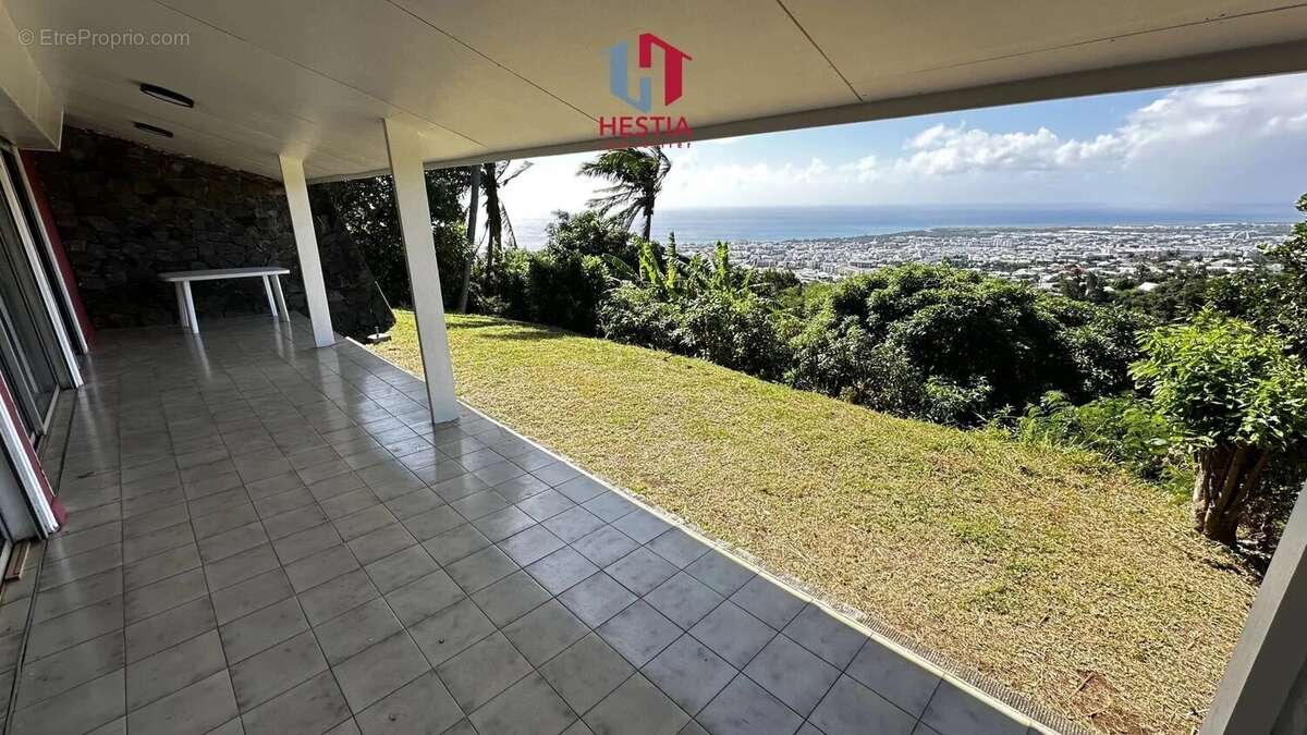 Maison à SAINT-DENIS