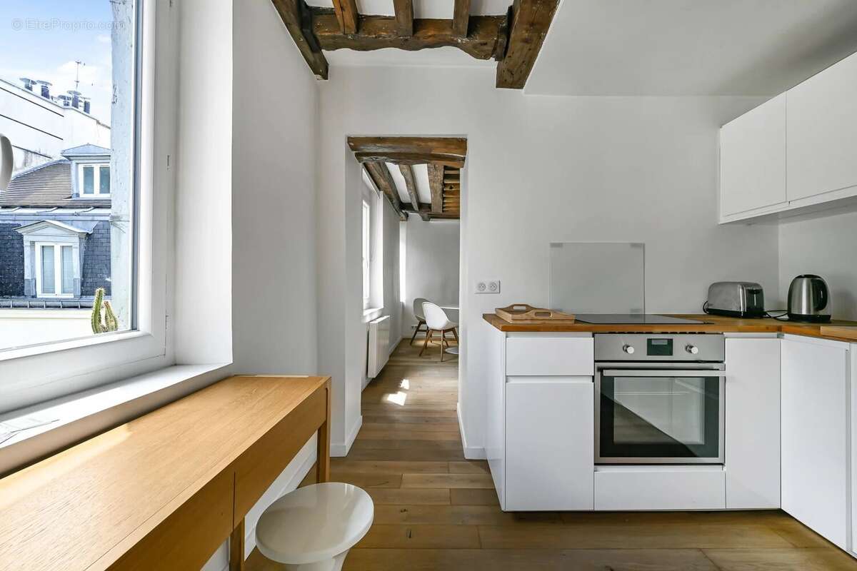 Appartement à PARIS-3E