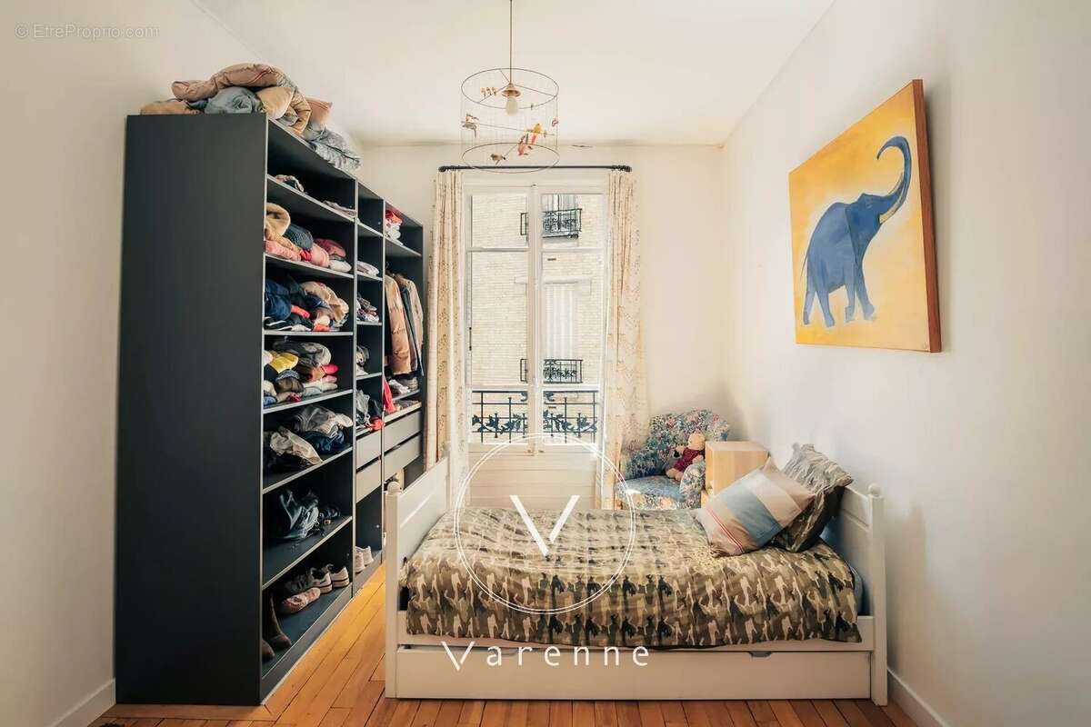 Appartement à PARIS-14E