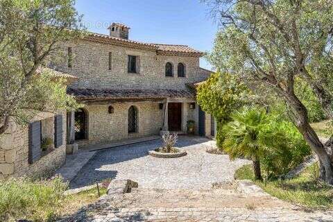 Maison à MOUANS-SARTOUX