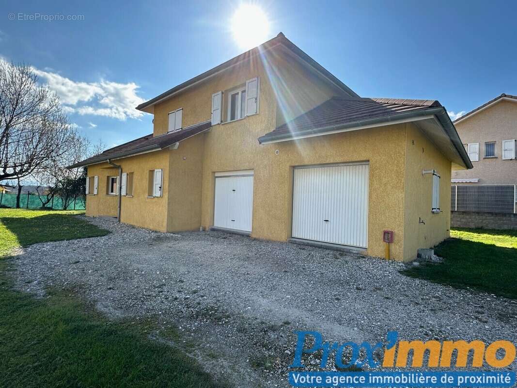 Maison à LA MURETTE