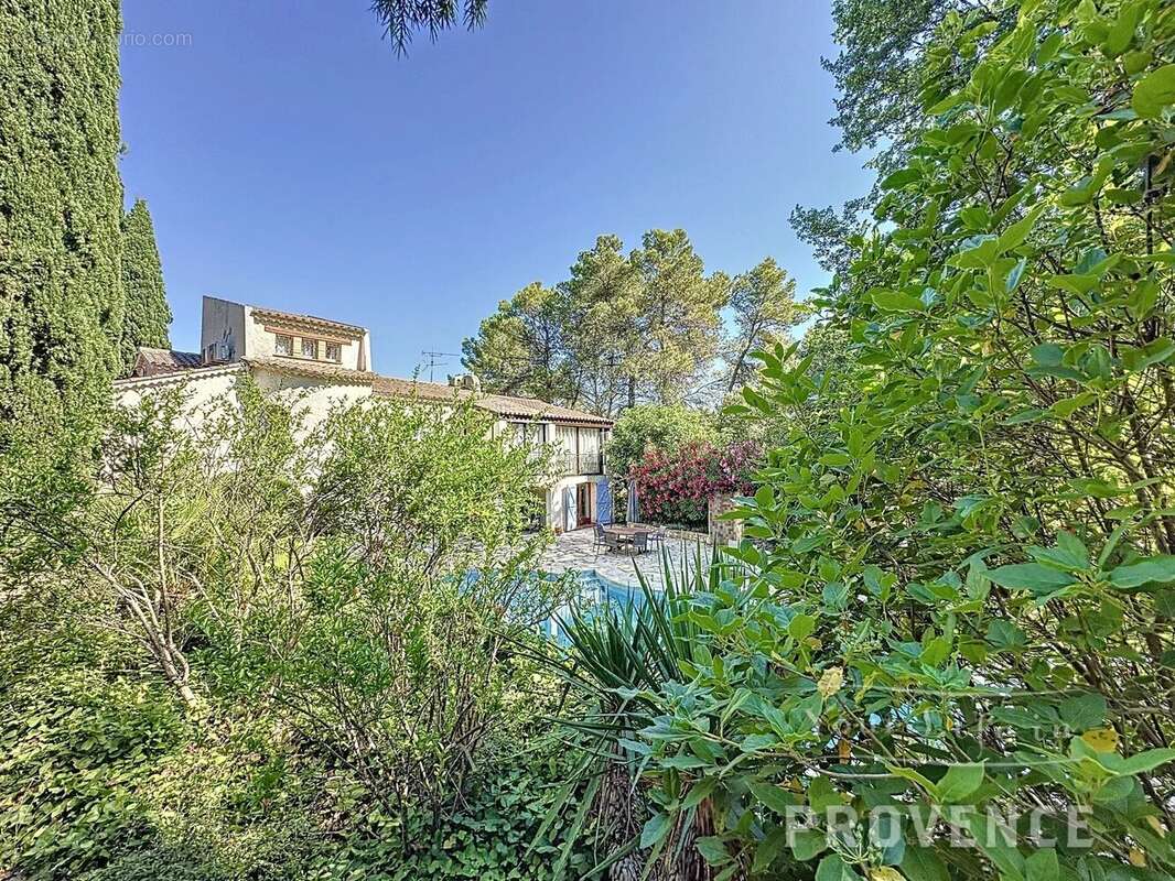 Maison à LORGUES