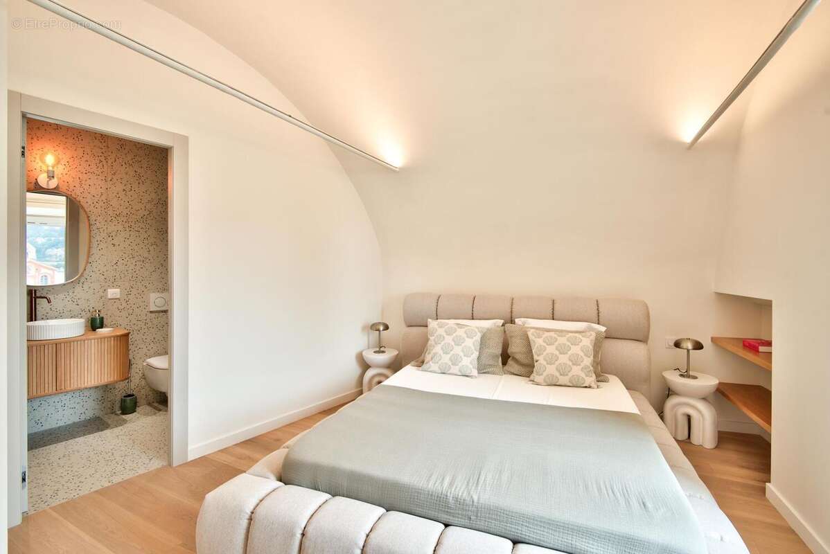 Appartement à VILLEFRANCHE-SUR-MER