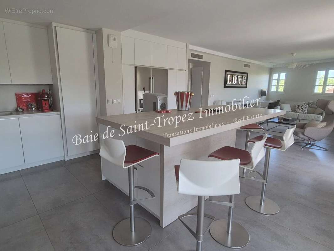 Appartement à SAINT-TROPEZ