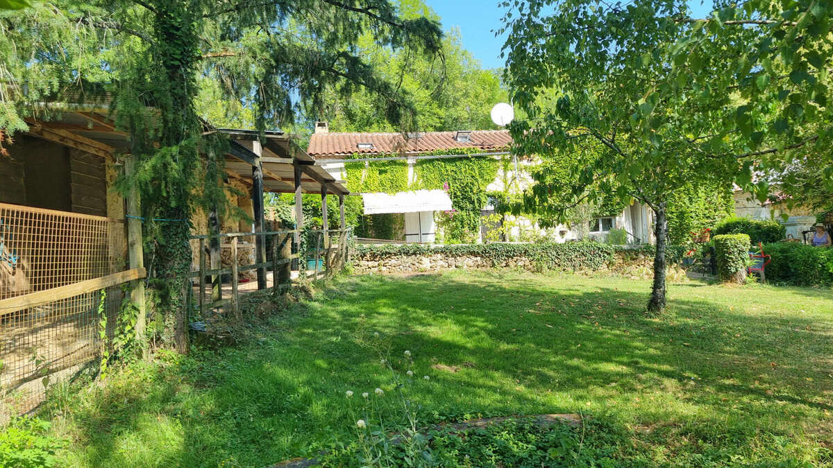 20250701_101343 - Maison à TEYJAT