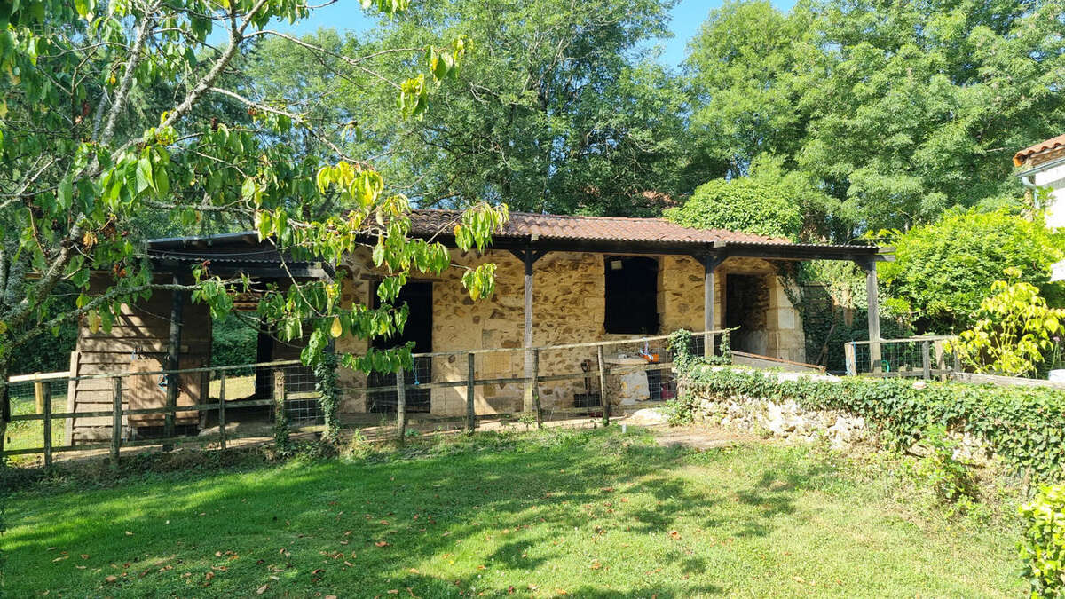 20250701_101403 - Maison à TEYJAT