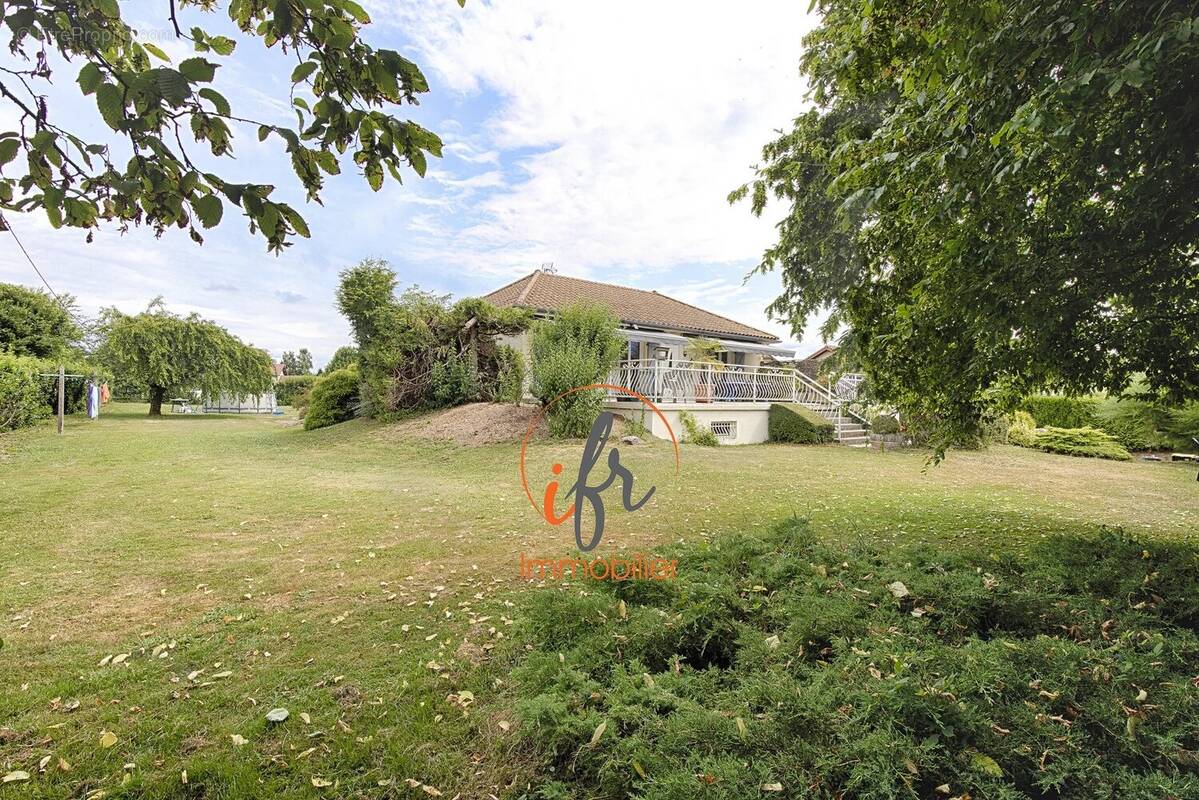 Maison à SAINT-ANDRE-LE-GAZ