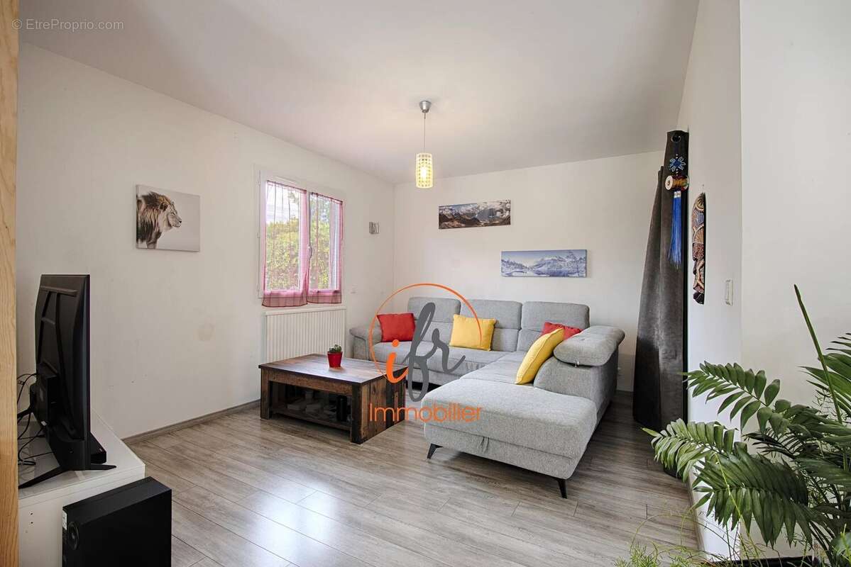 Maison à SAINT-ANDRE-LE-GAZ