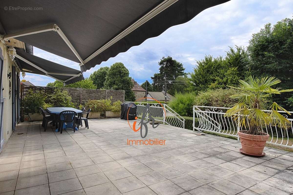 Maison à SAINT-ANDRE-LE-GAZ