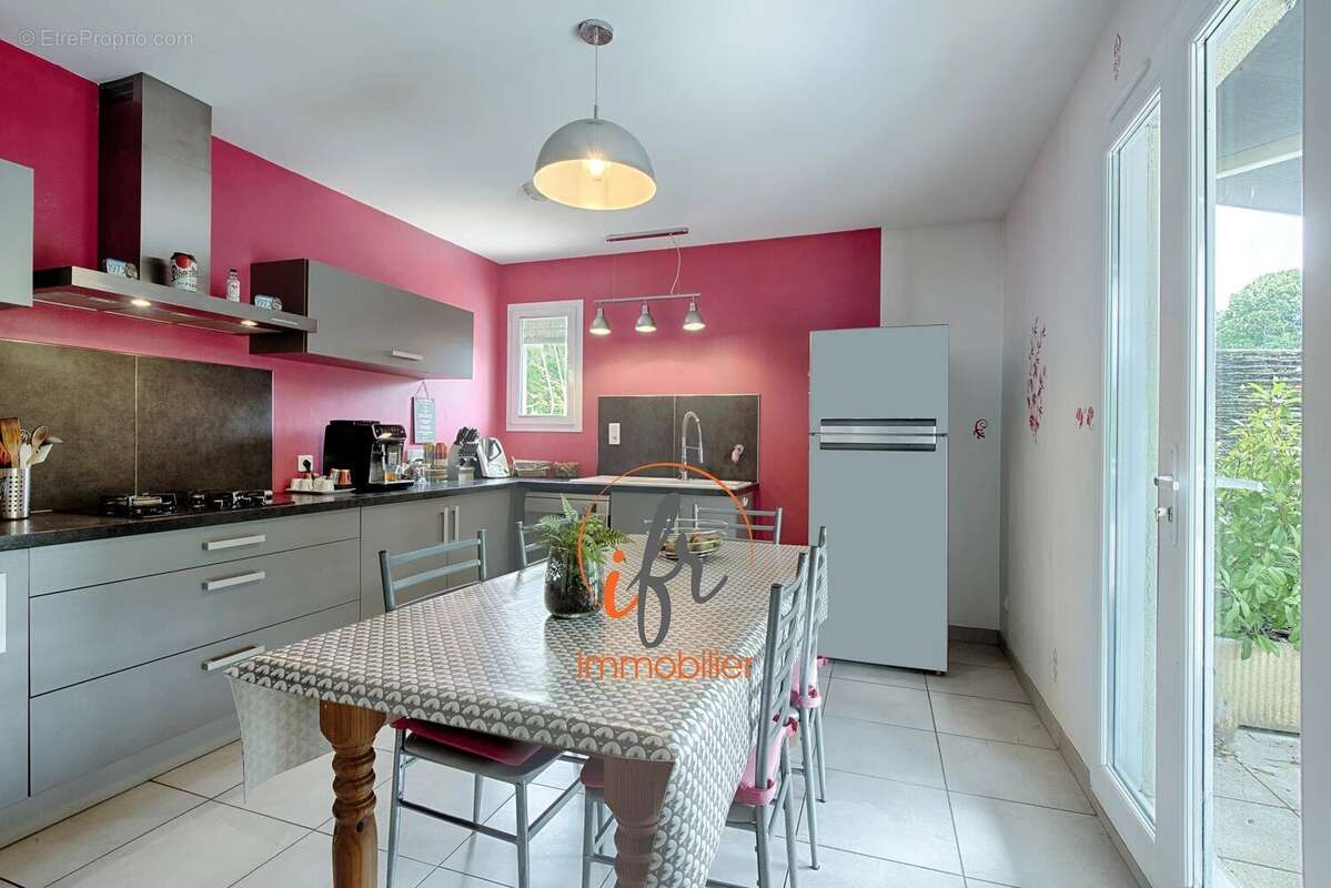 Maison à SAINT-ANDRE-LE-GAZ