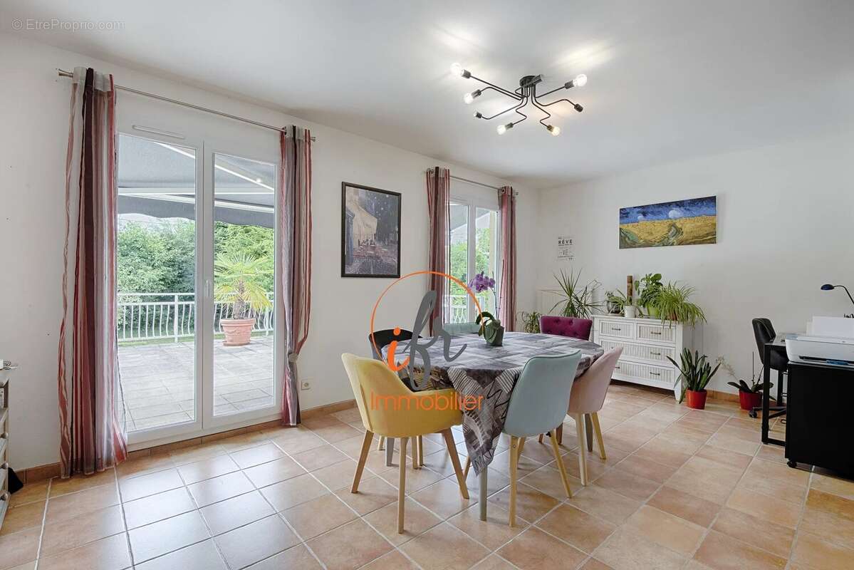 Maison à SAINT-ANDRE-LE-GAZ