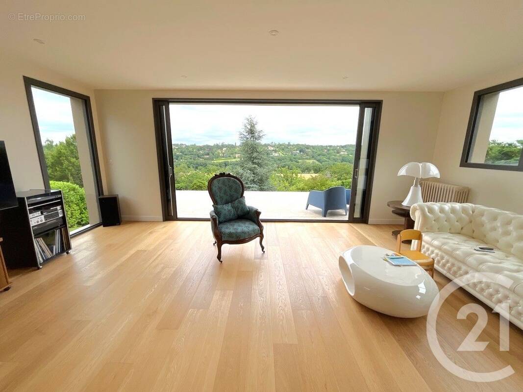 Maison à LACROIX-FALGARDE