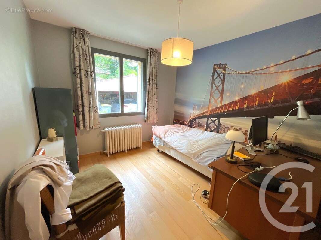 Maison à LACROIX-FALGARDE