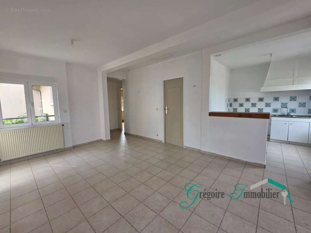 Maison à MONTIGNY-SUR-LOING