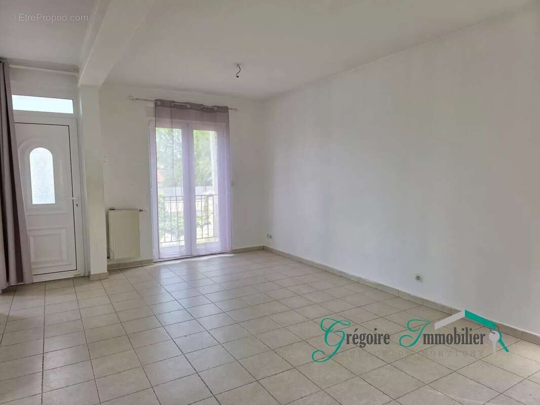 Maison à MONTIGNY-SUR-LOING