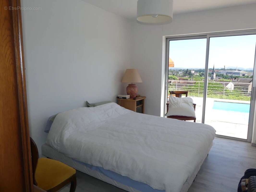 Maison à LE CREUSOT