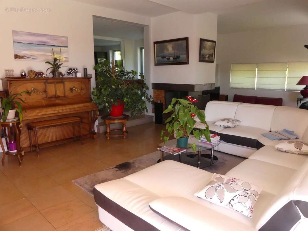 Maison à LE CREUSOT