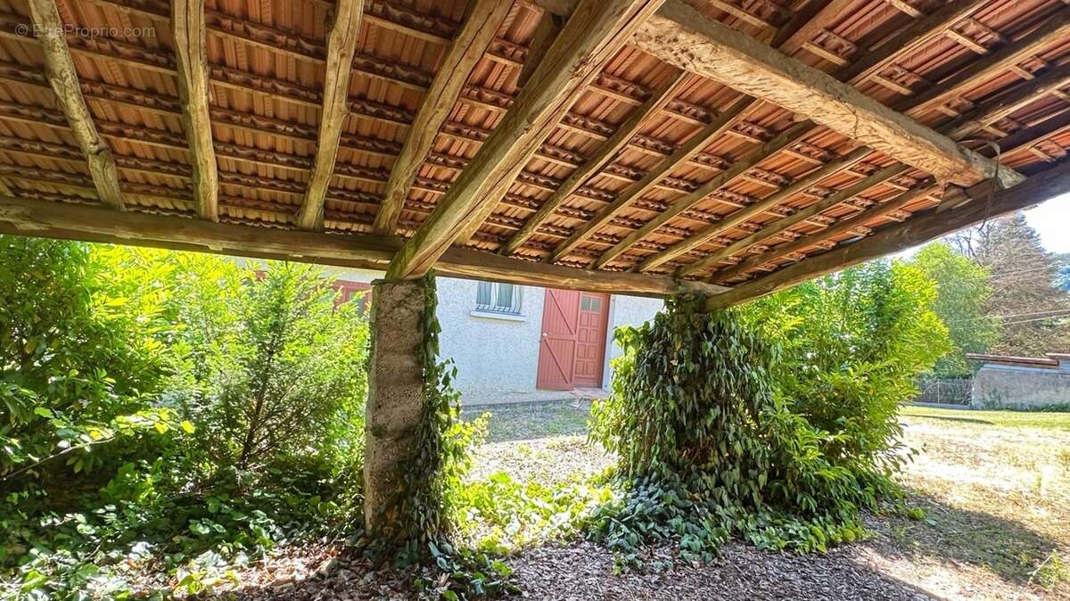 Maison à BEAUCROISSANT