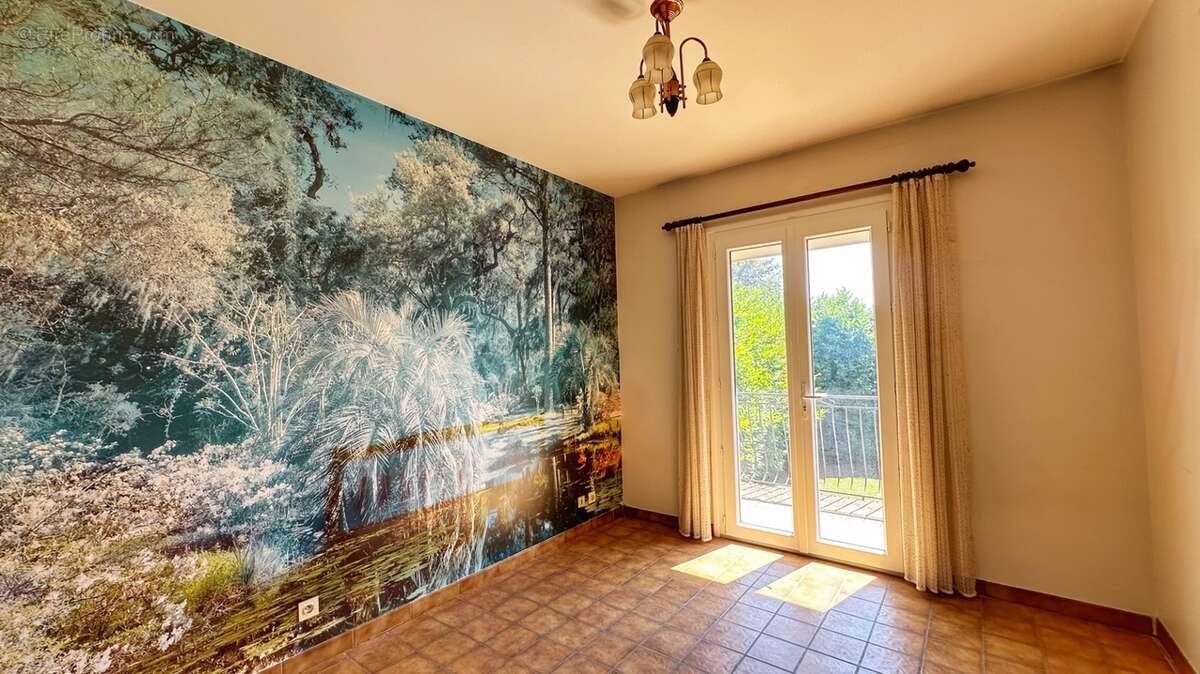 Maison à BEAUCROISSANT