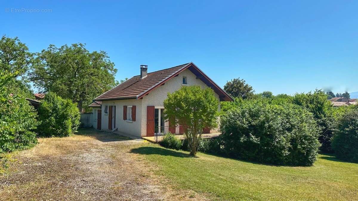 Maison à BEAUCROISSANT