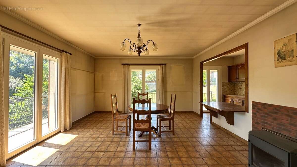 Maison à BEAUCROISSANT