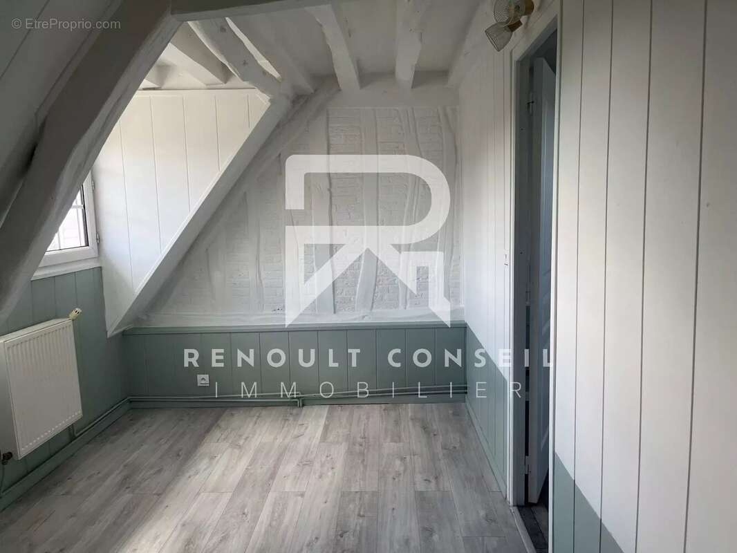 Maison à PETIT-COURONNE