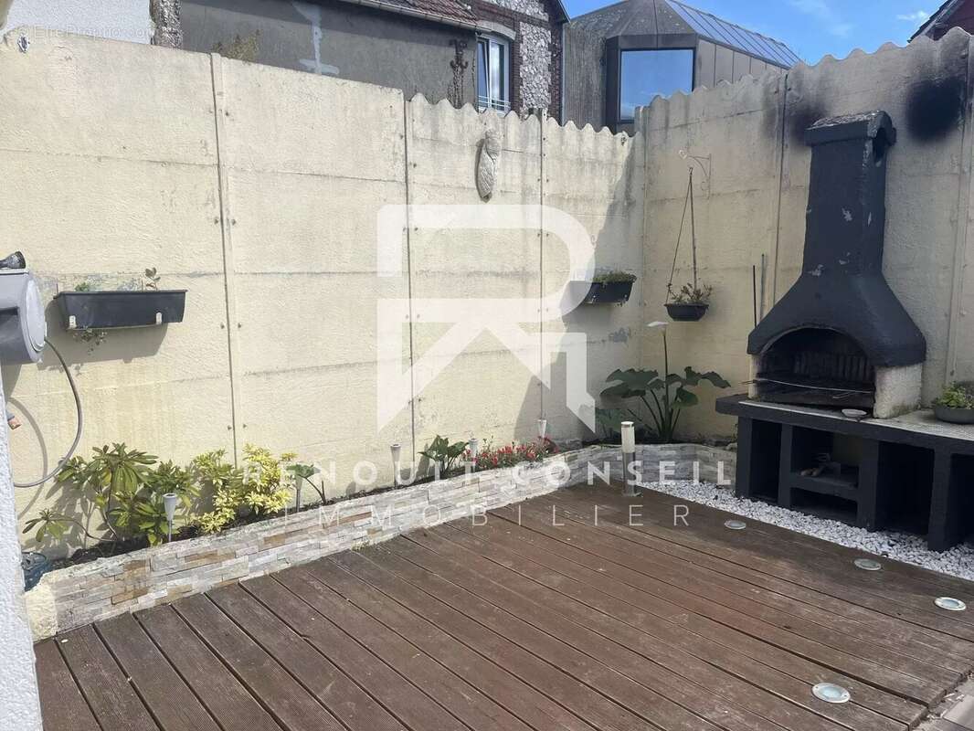 Maison à PETIT-COURONNE