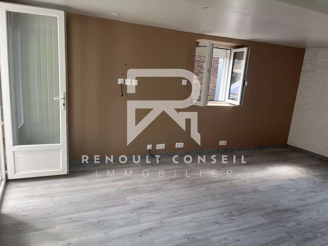 Maison à PETIT-COURONNE