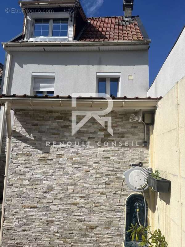 Maison à PETIT-COURONNE