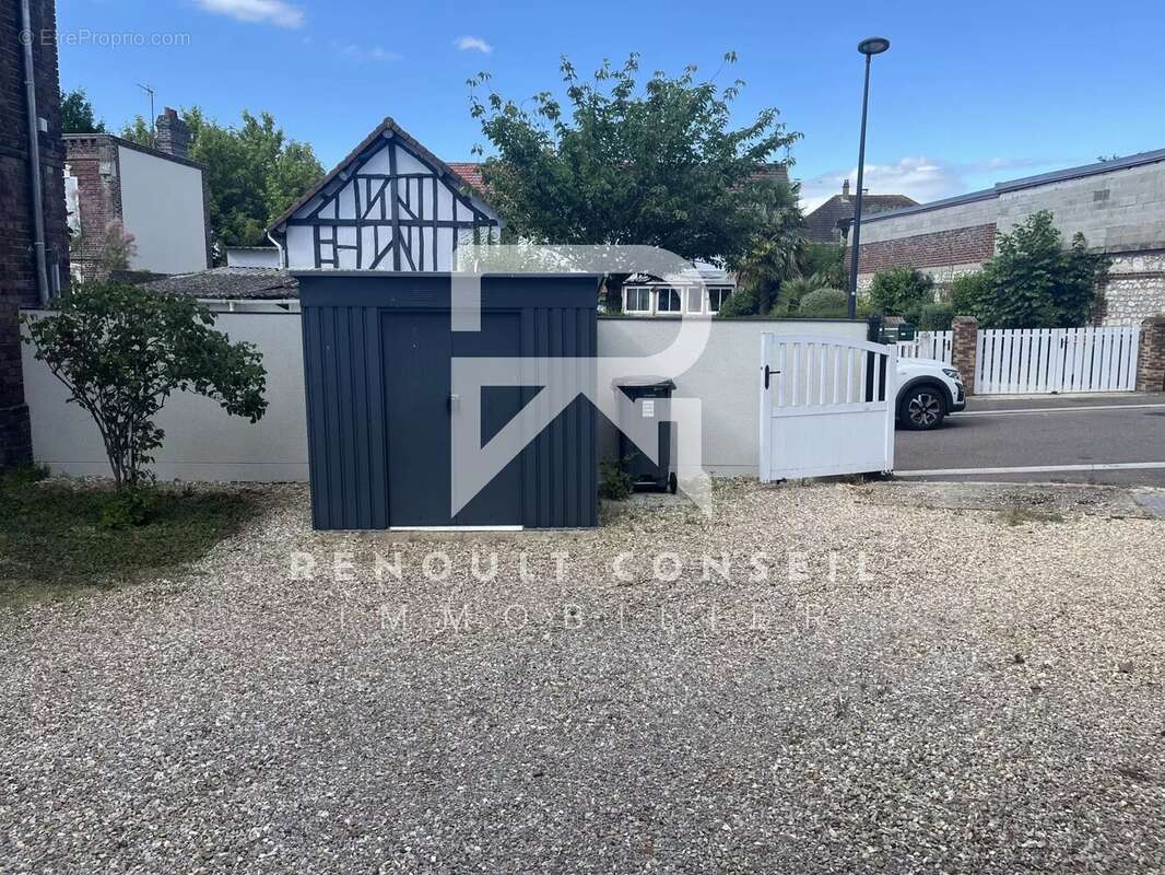 Maison à PETIT-COURONNE