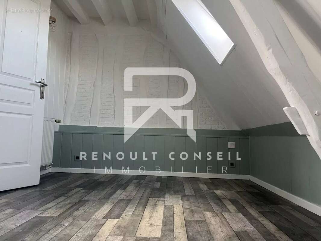 Maison à PETIT-COURONNE