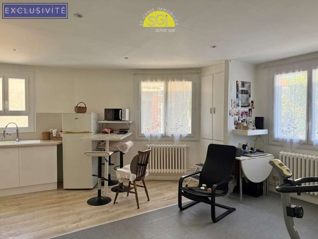 Maison à VILLELONGUE-DELS-MONTS