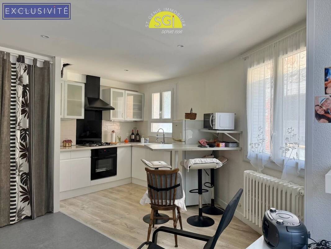 Maison à VILLELONGUE-DELS-MONTS