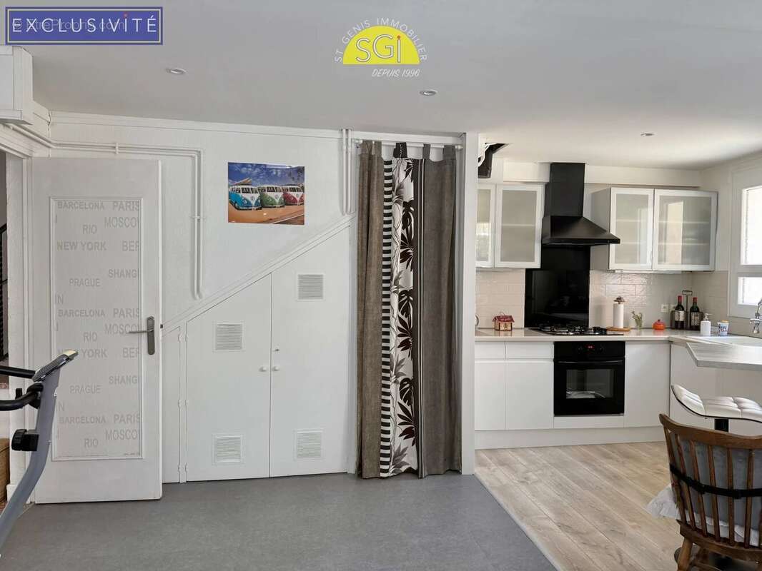 Maison à VILLELONGUE-DELS-MONTS