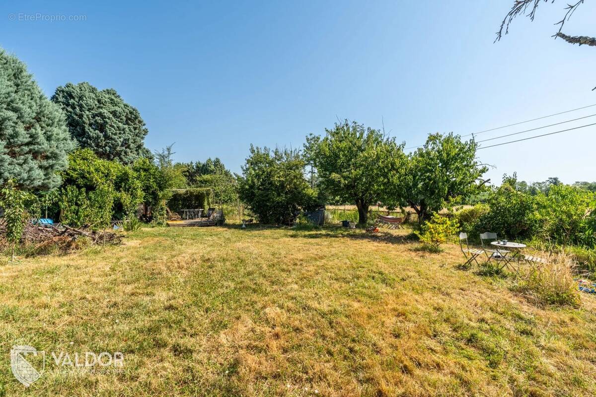 Appartement à QUINCIEUX