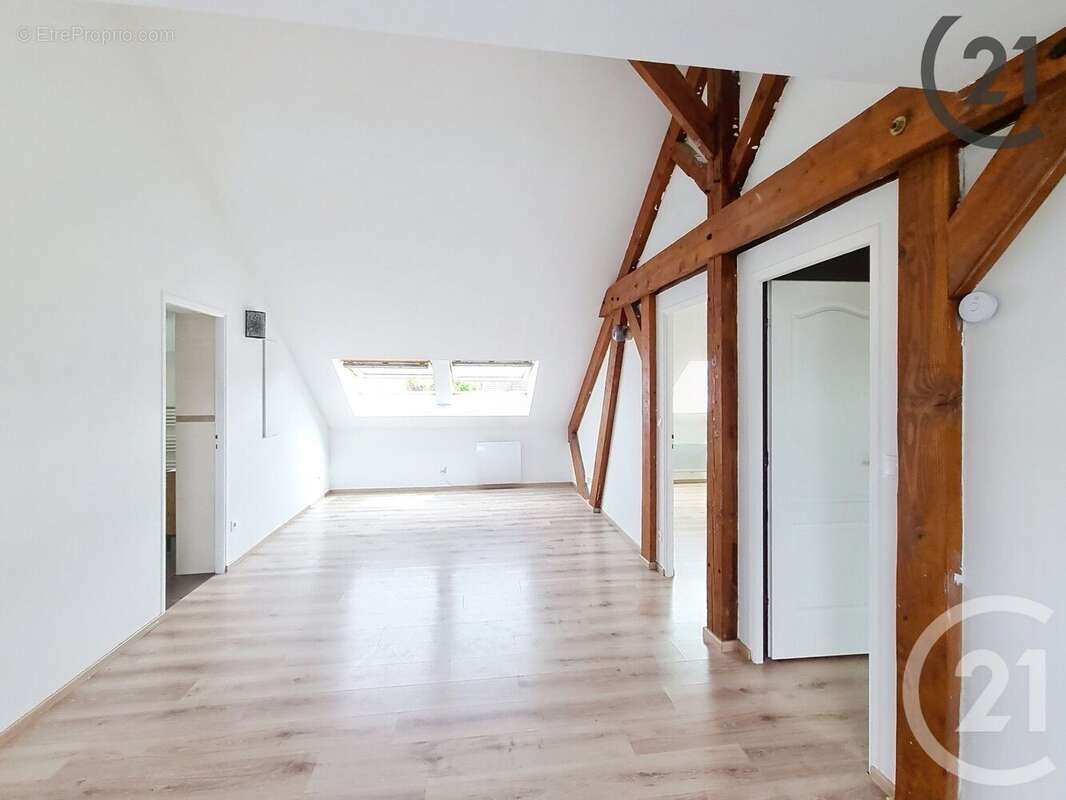 Appartement à BRIE-COMTE-ROBERT