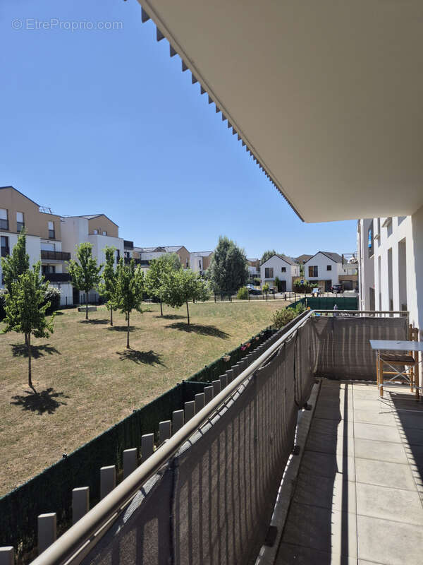 Appartement à VERT-SAINT-DENIS