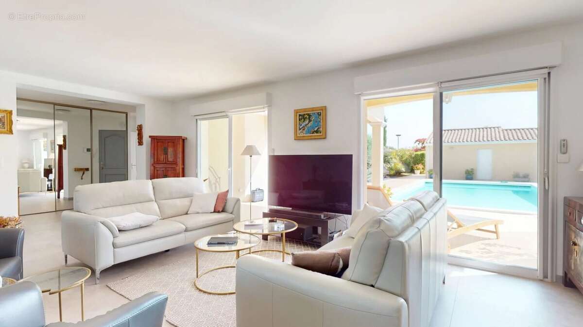 Maison à VAUX-SUR-MER