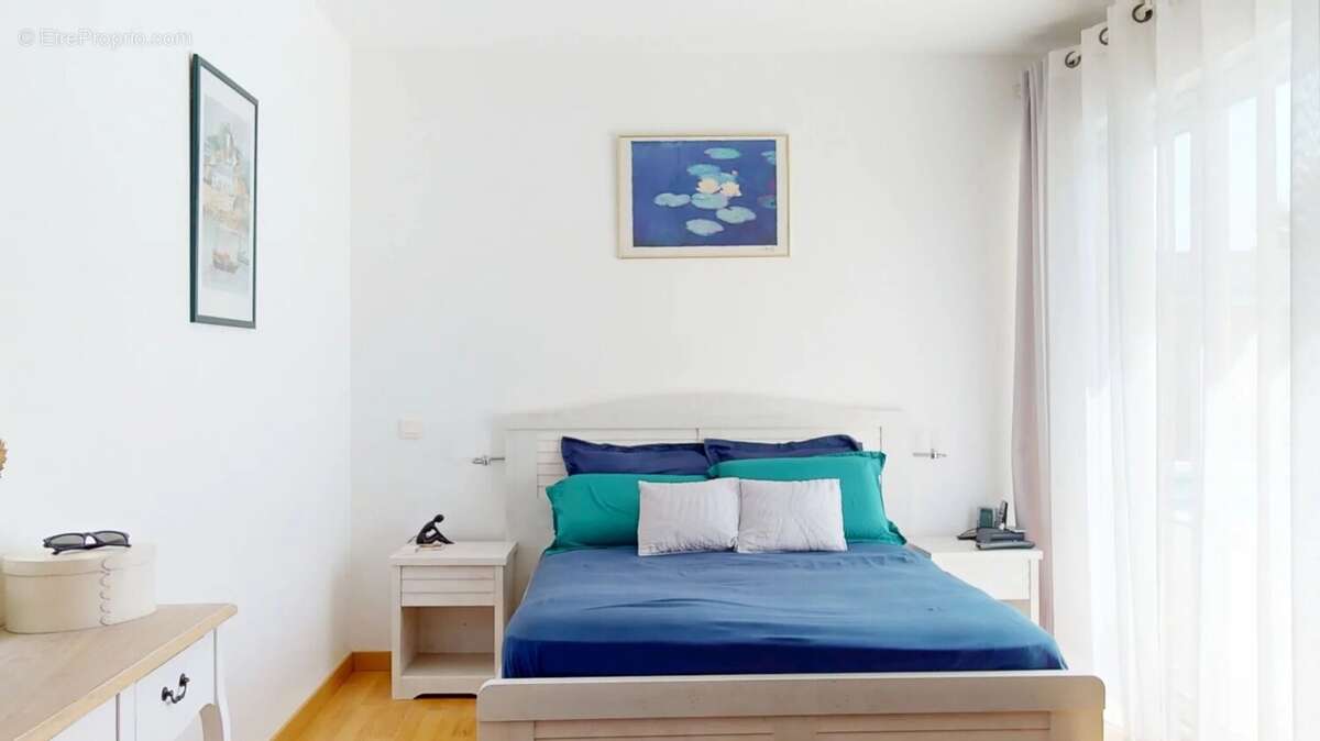 Maison à VAUX-SUR-MER