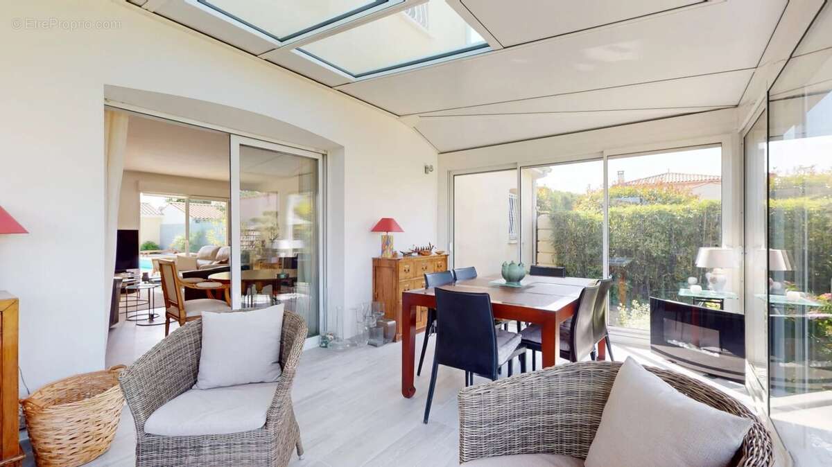 Maison à VAUX-SUR-MER