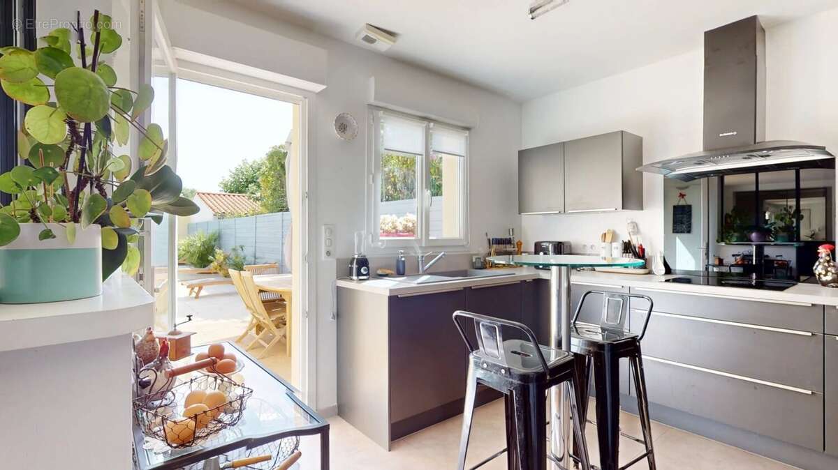 Maison à VAUX-SUR-MER